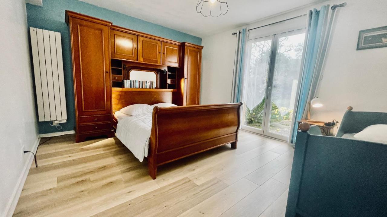 Maison Spacieuse A Deux Pas De La Plage Roscanvel Buitenkant foto